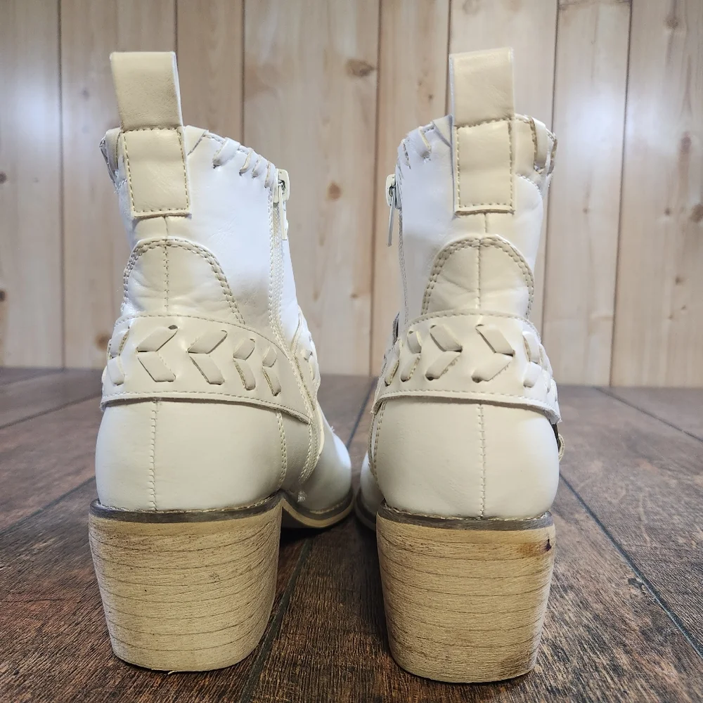 Altar’d State Size 7.5 White Vegan Leather Rodeo Cowboy Western Ankle Boots